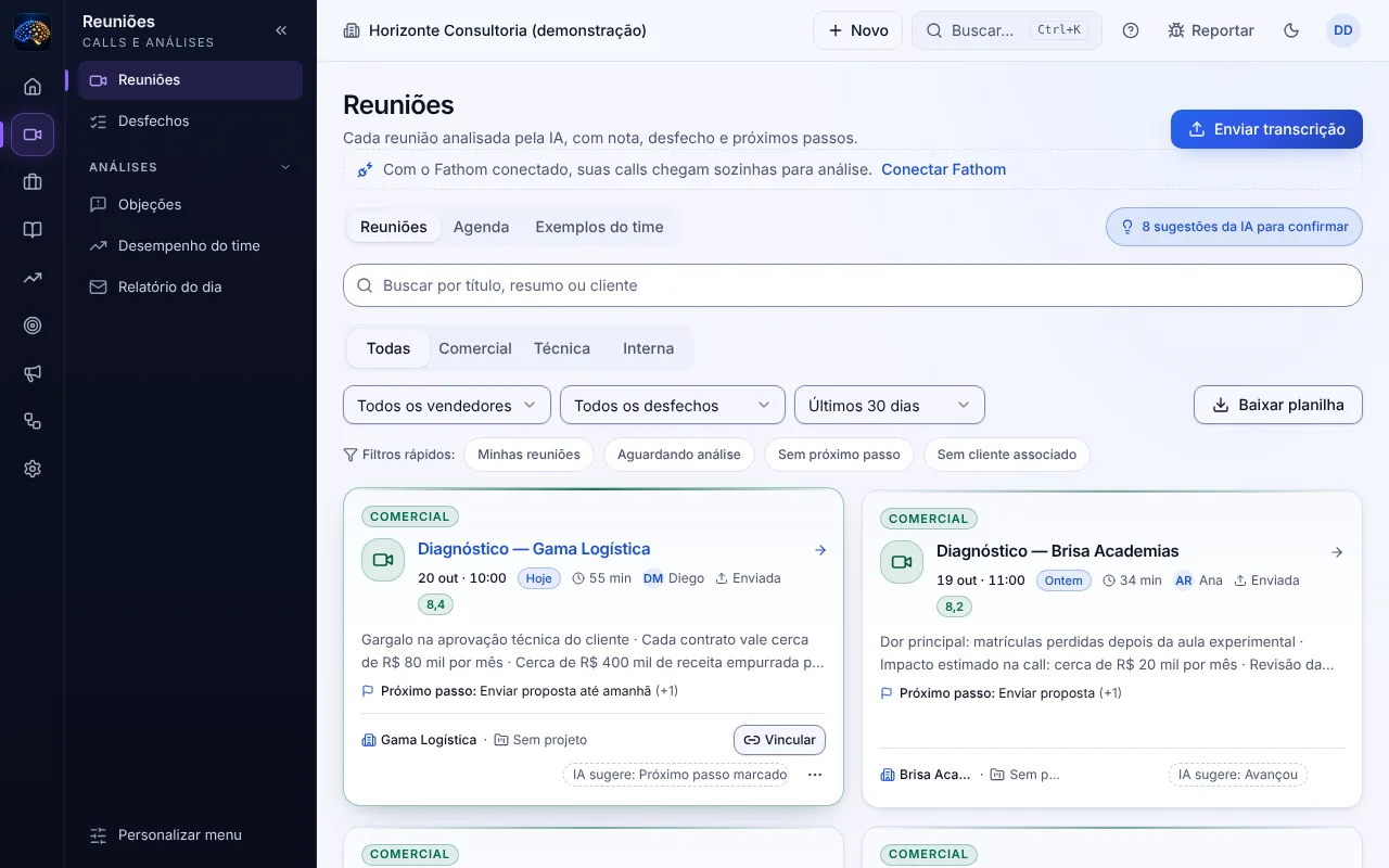 Tela Reuniões do Mentrun com o aviso Com o Fathom conectado, suas calls chegam sozinhas para análise, o botão Conectar Fathom e as calls analisadas com nota e próximo passo